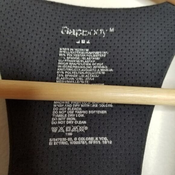 GAP BODY Racerback‎ Athletic Tank Top Built In Bra Dri Fit Grey Women's Medium - Picture 7 of 10